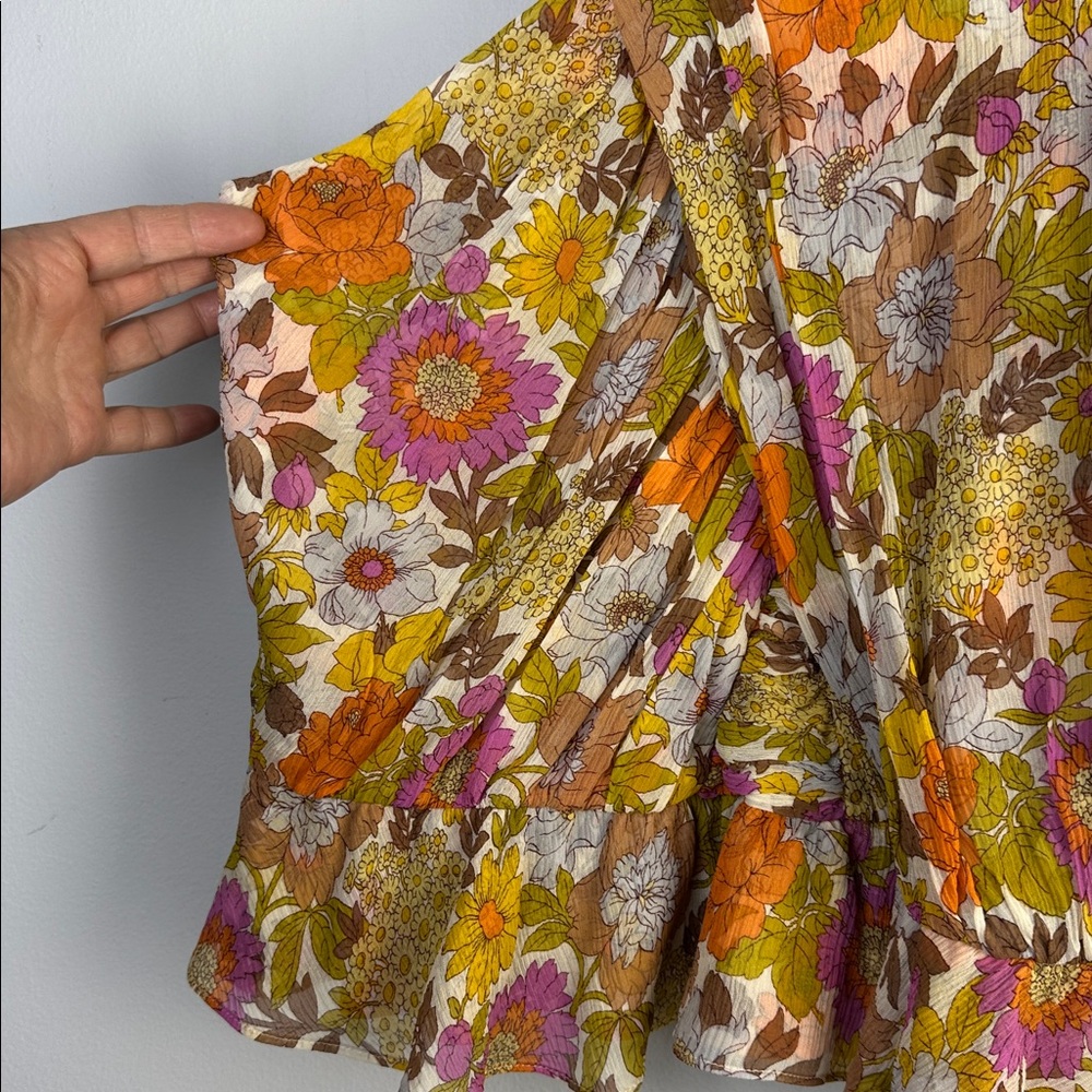 Veronica Beard Kailani Floral Silk Peplum Blouse in Stone Multi Size 10 Feminine - Picture 7 of 16